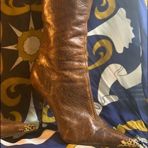 COPY - Tall beauty pointed heel- printed design